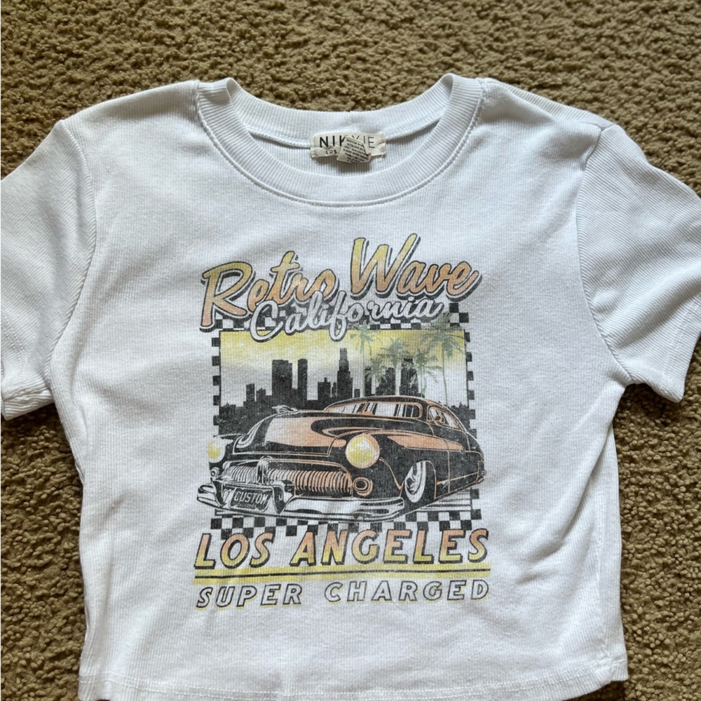 GRAPHIC TEE